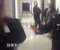 女子钥匙落在屋内,求助开锁公司换锁,结果换完锁不给钱